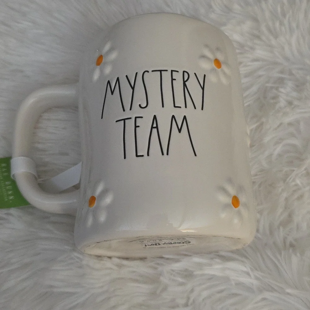 NWT Rae Dunn Scooby-Doo Mystery Machine Mug - Picture 2 of 3